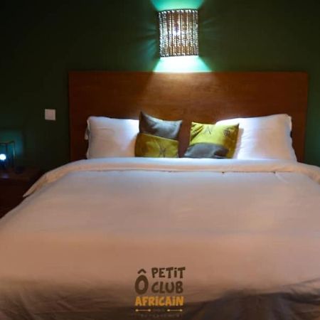 O Petit Club Africain Dakar Bed & Breakfast Exterior foto