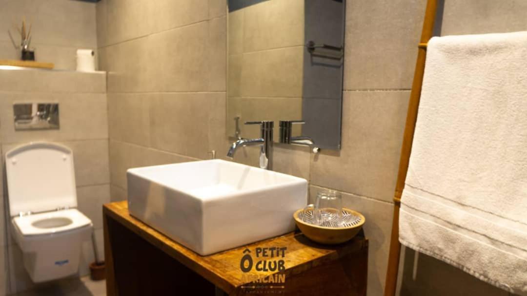 O Petit Club Africain Dakar Bed & Breakfast Exterior foto
